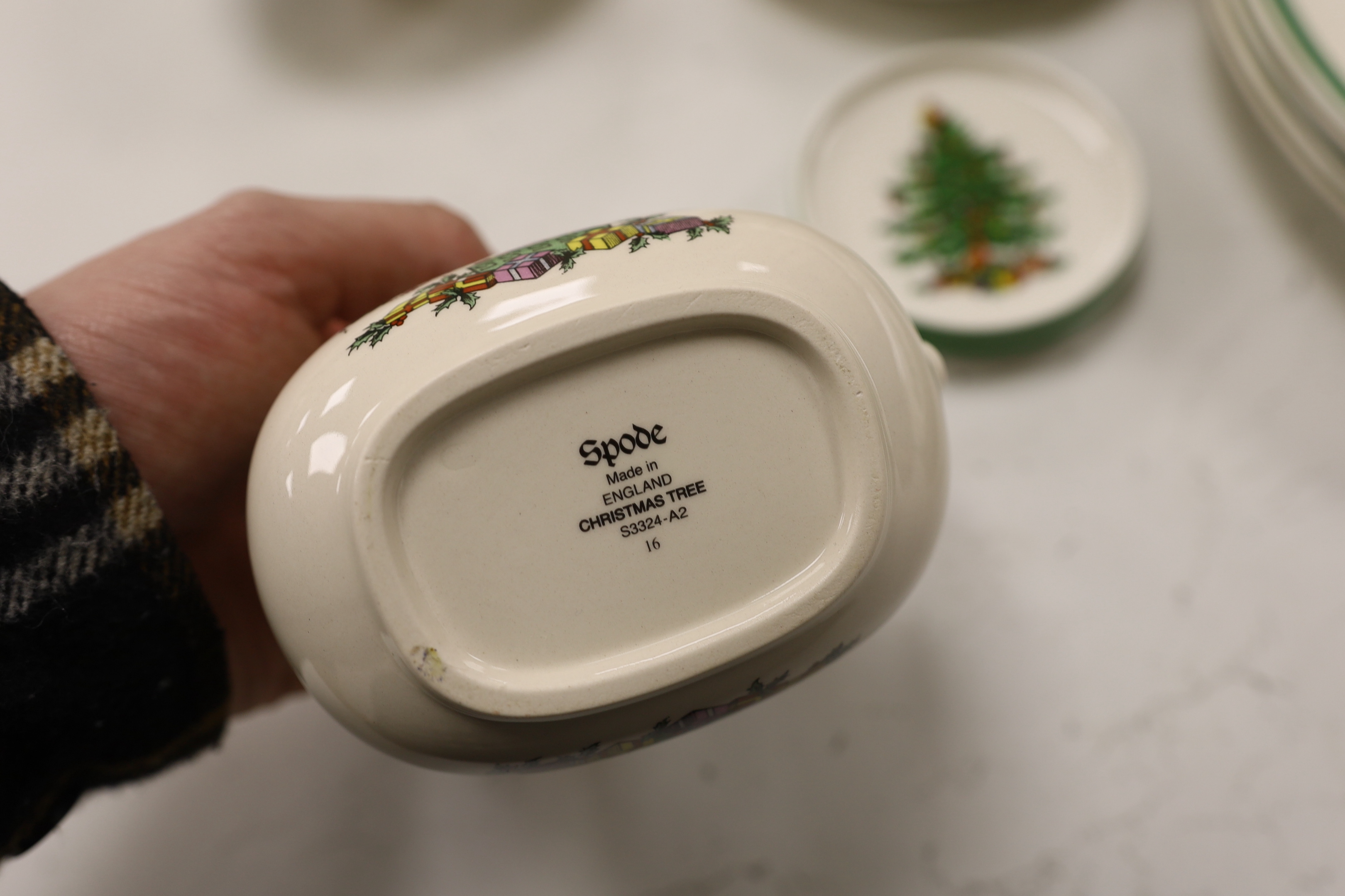 A Spode Christmas Tree pattern part breakfast set